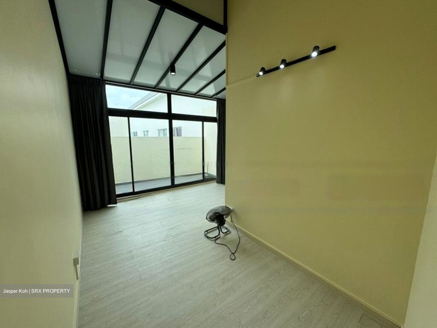 Urban Lofts (D8), Apartment #466387841